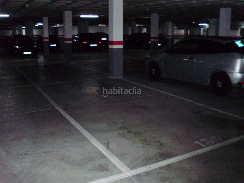 Foto c19c12f0-9df0-47bb-80e2-074b172ea6a5. Aparcament cotxe a El Quiñón Seseña