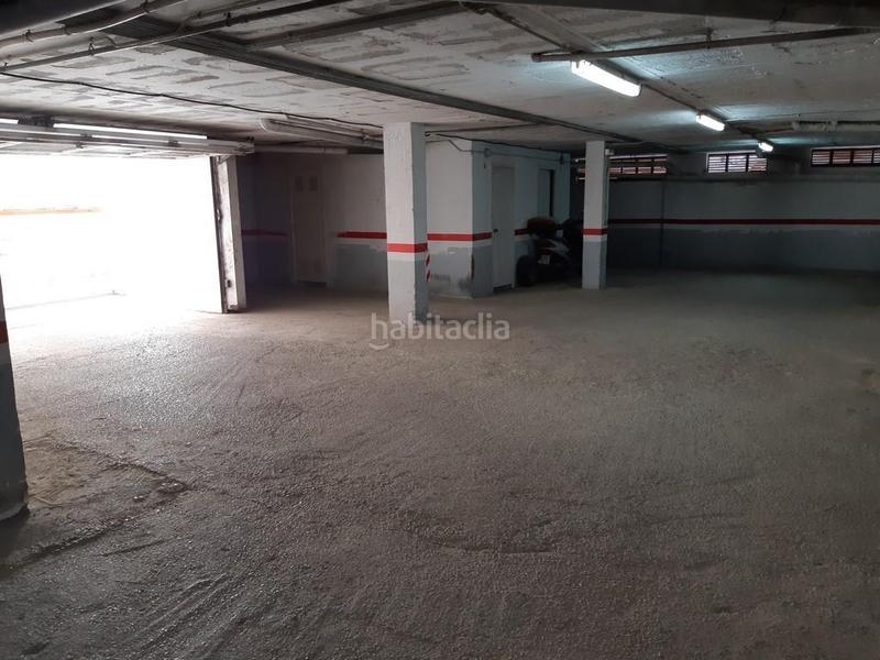 Foto 0a8ad590-f0e2-4fba-bd3f-1fd756758f84. Car parking in Parc Bosc-Castell Figueres