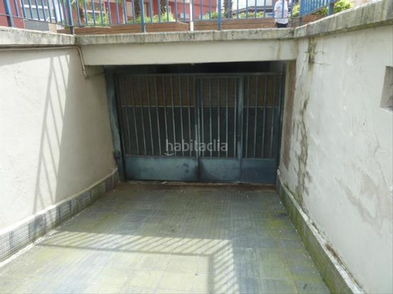 Foto 1dd84f98-930d-4707-b7b6-df7f1d525c5f. Aparcament cotxe a Zizurkil