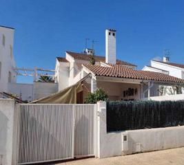 Maison jumelée  C/ eliseu meifren. Solvia inmobiliaria  chalet adosado cambrils