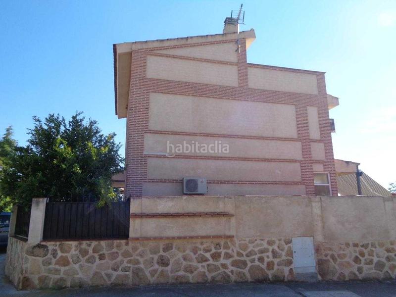 Foto d6c88cc8-0d05-4c4f-a622-aa8aebb429b3. Xalet a Burguillos de Toledo