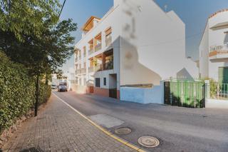 Etagenwohnung  C/ almería. Solvia inmobiliaria  piso fondón