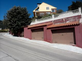 Xalet  C/ bergueda. Solvia inmobiliaria  chalet independiente alella