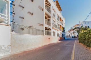 Etagenwohnung  C/ almería. Solvia inmobiliaria  piso fondón