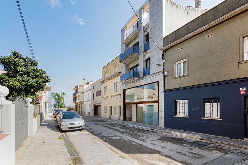 Foto b52de54f-07c8-40e1-a959-fa8df24bec1f. Local comercial a Carretera de Roses-Fossos Figueres