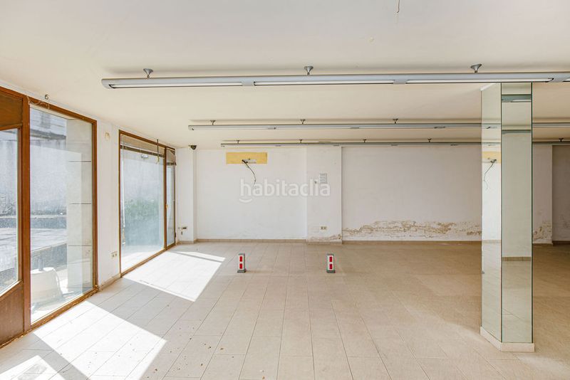 Foto f6311a05-f04b-4ba4-b6e1-a751ddcd0c80. Local comercial a Carretera de Roses-Fossos Figueres