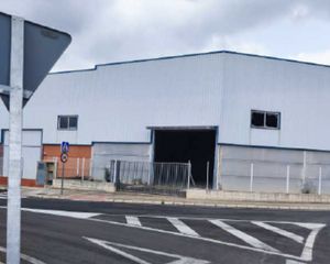 Nau industrial  C/ de l´assut. Solvia inmobiliaria  nave industrial senyera