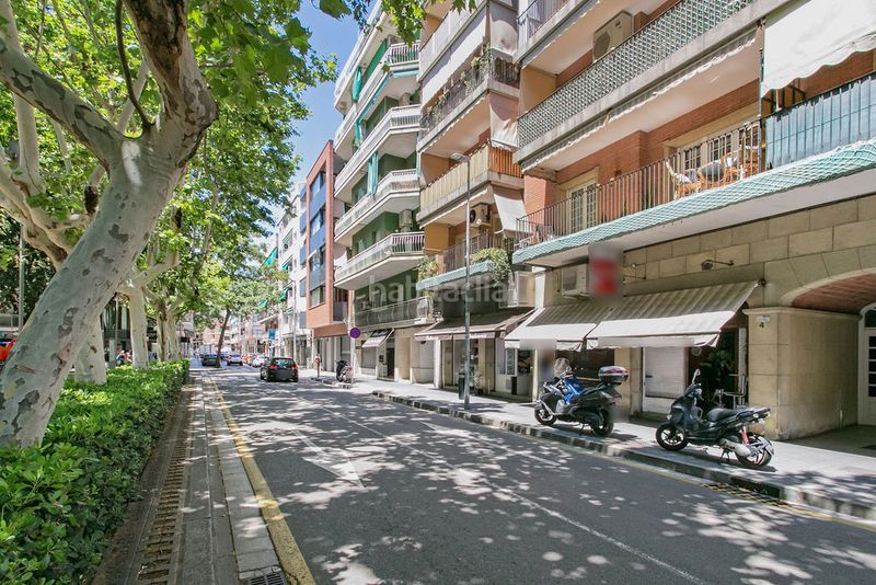 Foto 0d03fa8c-9b0b-40f1-9d4d-759cd39c6219. Aparcament cotxe a Centre Castelldefels