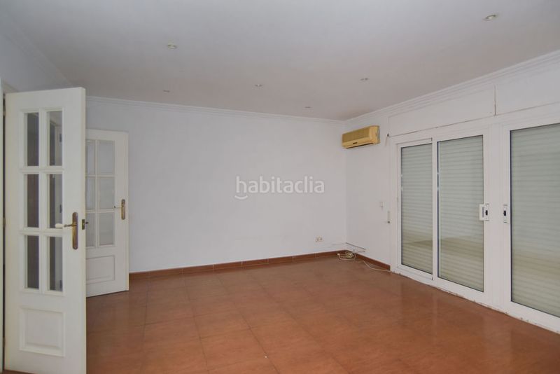 Foto b5ed722d-b6fa-4c7b-88cd-1c832937d0e3. Pis a Peramàs Mataró