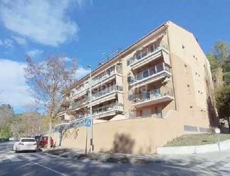 Foto 3dde0c86-2c91-4eac-a230-a501e5fce2e7. Aparcament cotxe a Corbera de Llobregat