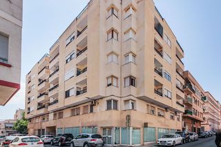 Pis  C/ de sant joaquim. Solvia inmobiliaria  piso sant carles de la ràpita