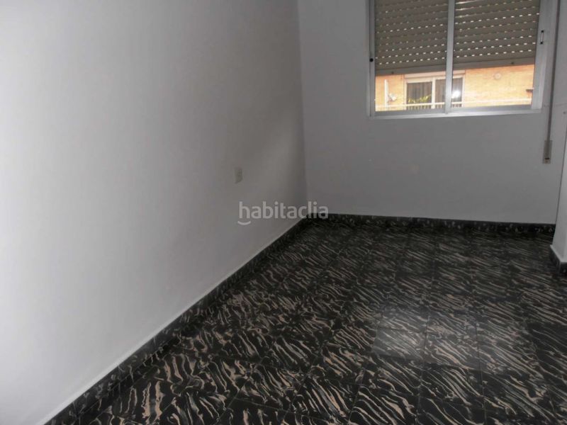 Foto 89f9fb2c-df26-48ee-a71a-9294bc000e0a. Pis a Torrefiel Valencia