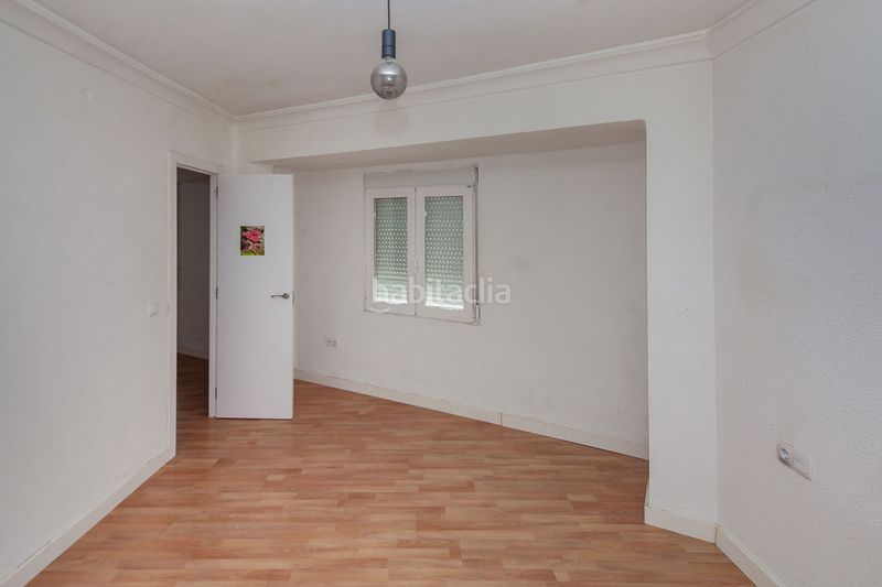 Foto 973f5023-60fd-40a7-a45e-608d6435a023. Pis a Mont Olivet Valencia