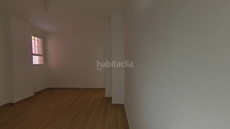 Foto bdf093b8-b26c-486f-8a92-9e35c8467fa6. Pis a Tres Forques Valencia