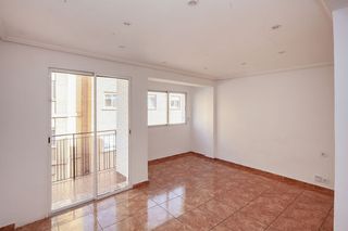 Pis  C/ hernández malillos. Solvia inmobiliaria  piso torrent
