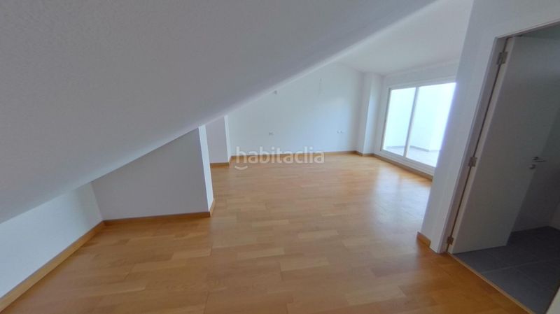 Foto 58d6b21c-e330-4e30-b85d-744a27632d0a. Àtic amb aparcament a Russafa Valencia