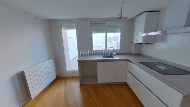 Foto c25ec966-a519-4302-9036-8fcee698109c. Àtic amb aparcament a Russafa Valencia
