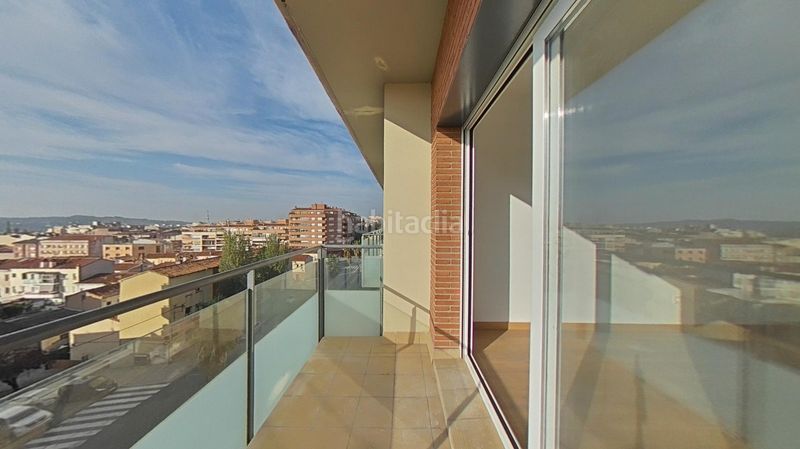 Foto 29596b4b-46e8-4041-b7d9-2f92fa5635aa. Pis a Zona Esportiva Terrassa