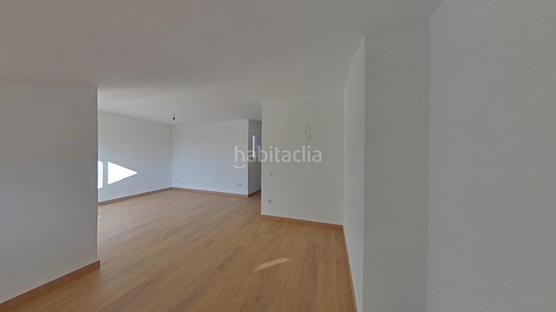 Foto 2a45fb67-97cf-429d-8ac2-9da49063853e. Pis a Zona Esportiva Terrassa