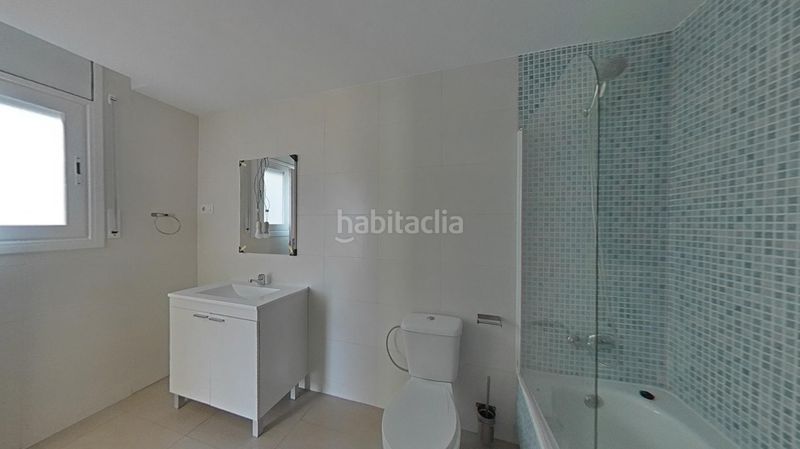 Foto e8b130b6-d148-4b7c-b310-bd3dc4856202. Pis a Zona Esportiva Terrassa