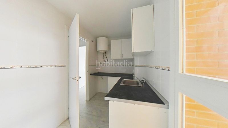 Foto 003026bc-0e7a-4ed3-9db8-eb37f2862145. Apartament amb aparcament a Urbadiez - Entrepuentes Sevilla