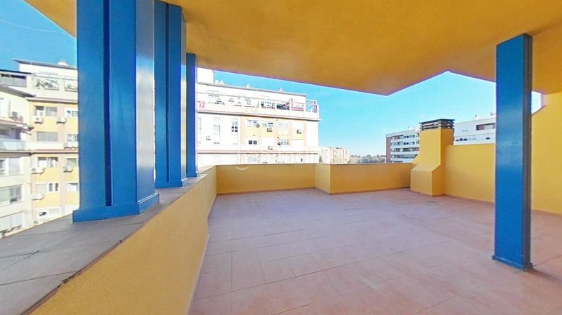 Foto c1bb6fc1-260f-480f-9e03-529b9b86cfca. Apartament amb aparcament a Urbadiez - Entrepuentes Sevilla