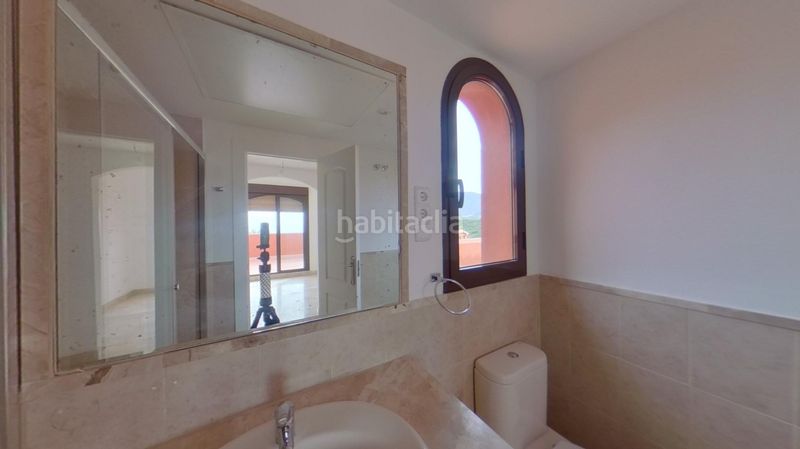 Foto 0e5609de-d97c-40f4-95c0-8070050d5636. Àtic amb aparcament piscina a Buenas Noches Estepona