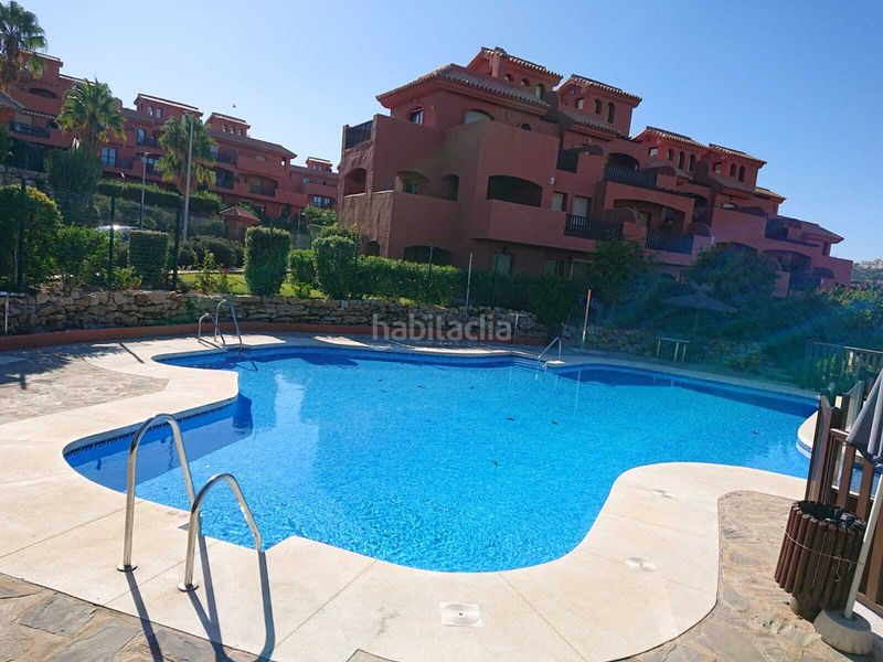 Foto 2dd42ff3-51a0-4b90-b443-664002c914e7. Àtic amb aparcament piscina a Buenas Noches Estepona