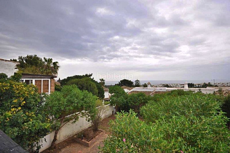 Foto 029bba4c-c11d-4a3b-99a5-91e2744035d1. Casa aparellada a Calahonda Mijas