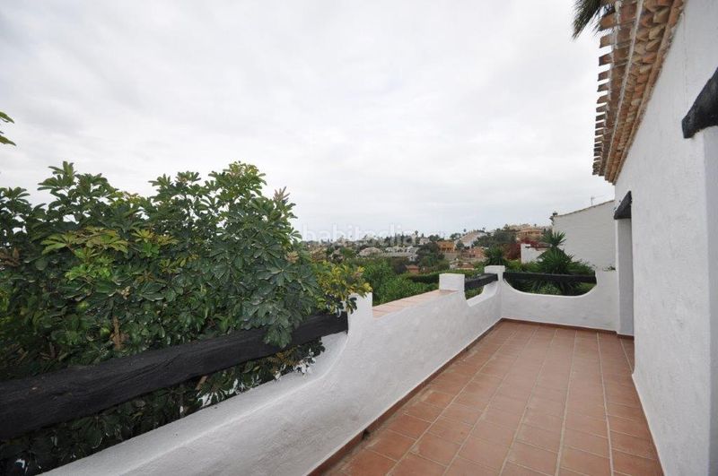 Foto 0ee8f8b7-5ee4-4b54-b405-86a577a571ec. Casa aparellada a Calahonda Mijas