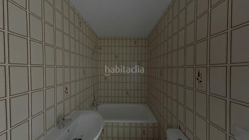 Foto c4e25506-cc9b-4d63-9154-04ba8410449b. Casa aparellada a Calahonda Mijas