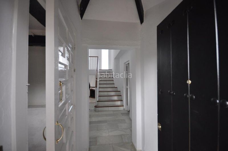 Foto d05cea6b-303a-4ce4-a882-4ccfc6888995. Casa aparellada a Calahonda Mijas
