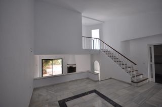 Casa aparellada  C/ sevilla - conjunto res cielo de calahonda -. Solvia inmobiliaria  chalet adosado mijas