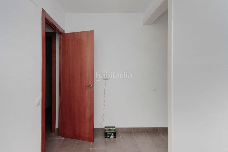 Foto 15b03cbf-2f95-440c-9a4e-64c5df96fc7c. Pis a El Camp de l´Arpa del Clot Barcelona