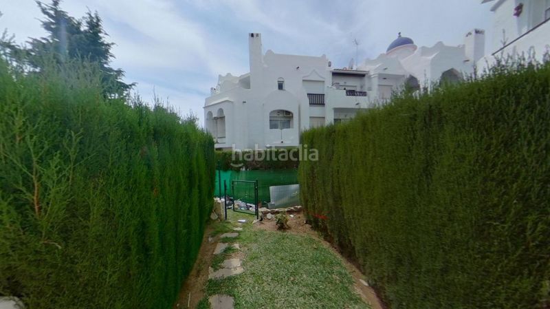 Foto fde5d303-6ce3-4e6e-a9f9-bc085cbad48e. Pis amb aparcament piscina a Calahonda Mijas