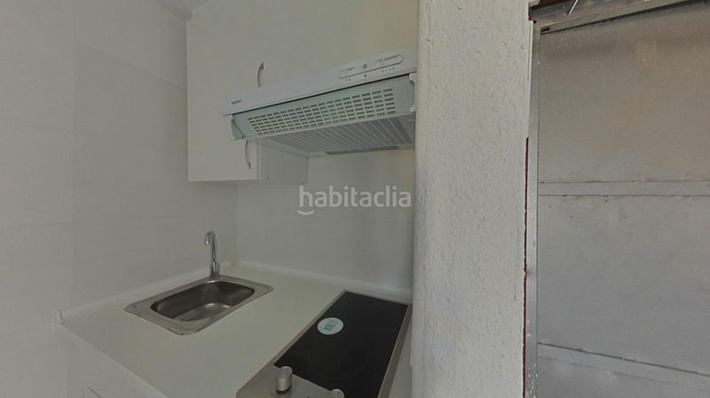 Foto 9de8cf74-04e7-40c8-916e-b3ea0ba4bd13. Estudi amb piscina a Juzgados - Plaza de Toros Benidorm