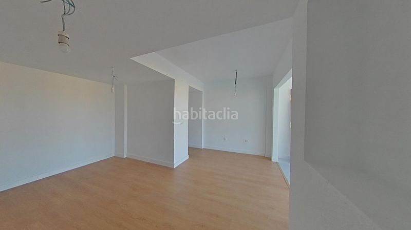 Foto ee63c78a-8df7-4a39-b06a-acab7619fa7d. Estudi amb piscina a Juzgados - Plaza de Toros Benidorm