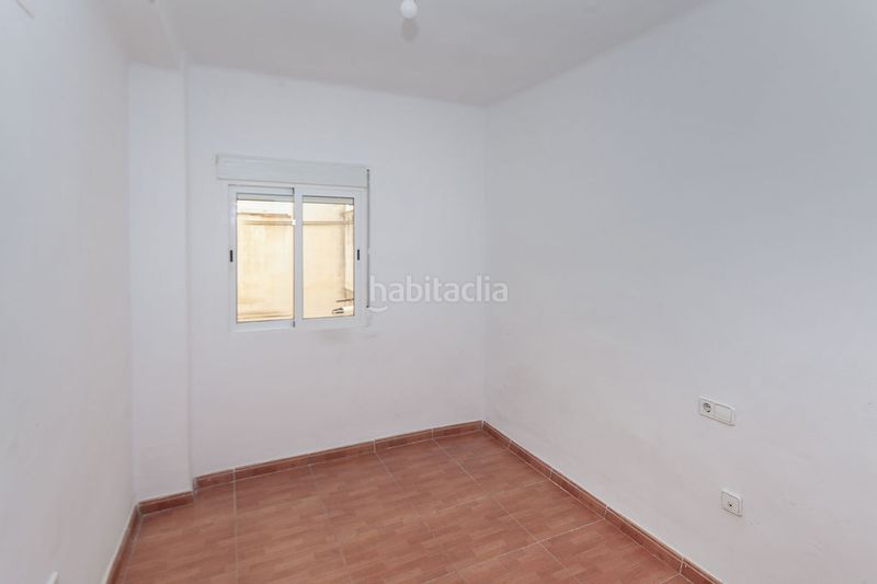 Foto c0161889-dca0-4517-b339-973d4dcb7cd6. Pis a Torrefiel Valencia