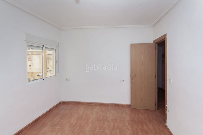 Foto fe289648-9725-4601-84da-81cb1a6d54e5. Pis a Torrefiel Valencia