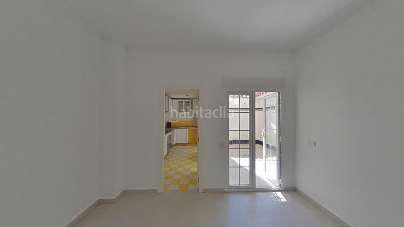 Foto a9dda916-75bc-4b65-be1a-2bdd3b5ff1a4. Pis a Mont Olivet Valencia