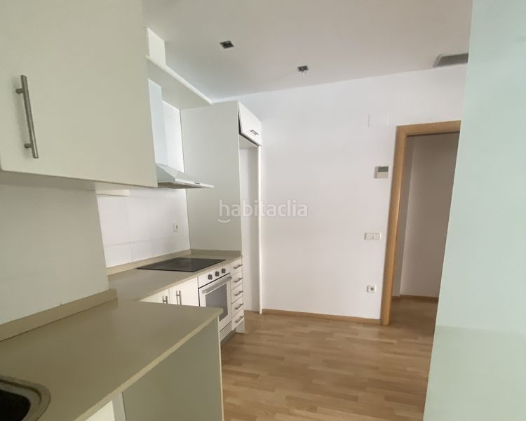 Foto b9f1e6ea-674b-441d-8318-083ad974555b. Pis amb aparcament a Calafell platja Calafell