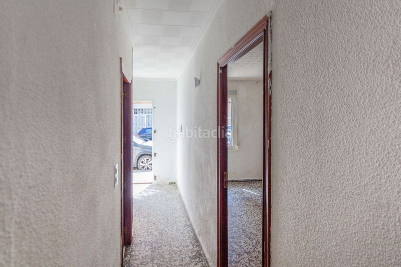 Foto 470a0b73-7d9c-4f2b-afb2-76bdf78759b3. Planta baixa a Natzaret Valencia