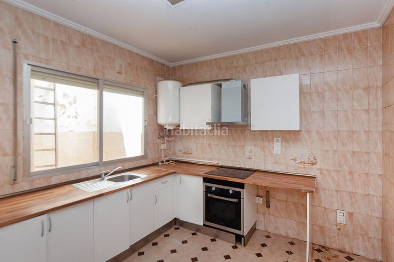 Foto 768a06f9-7271-45bf-a5ff-b5951327e4e7. Planta baixa a Natzaret Valencia