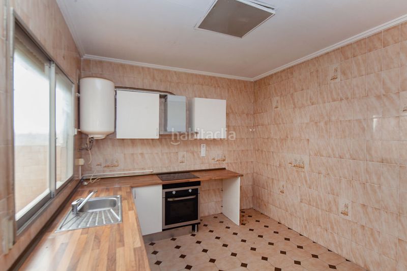 Foto 927429ce-984e-4dd0-9738-2f1bb02e65b8. Planta baixa a Natzaret Valencia