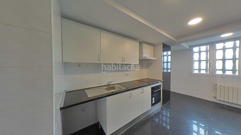 Foto 9cfc192f-75d7-4c35-8fb2-bd63d3ee0938. Planta baixa a Centro Fuenlabrada