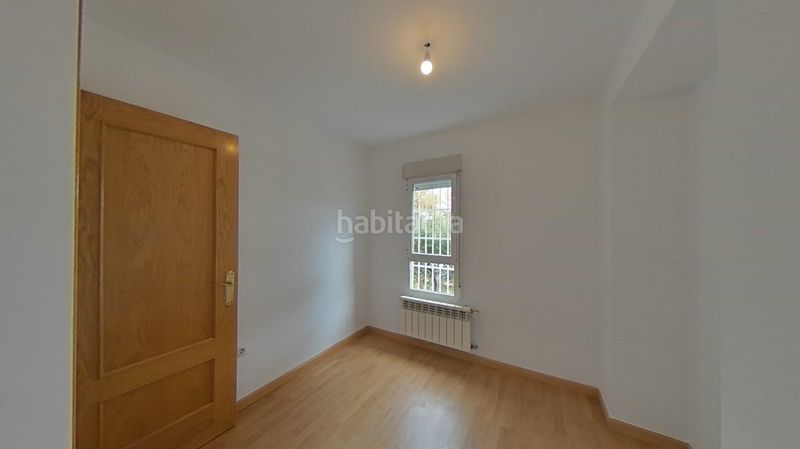 Foto ab5e9628-f87d-4ea7-8511-e08d93298499. Planta baixa a Centro Fuenlabrada