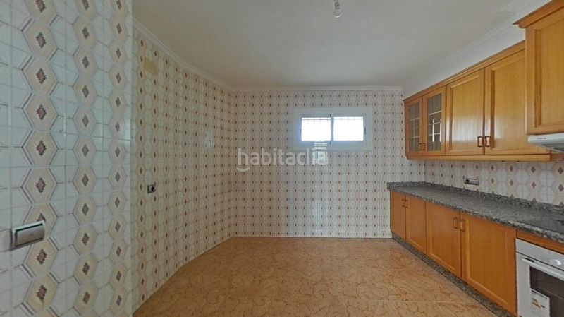 Foto c294bb0a-1c9e-4d2c-aff5-53fe54b3eb7a. Pis amb aparcament a El Toscar Elche / Elx