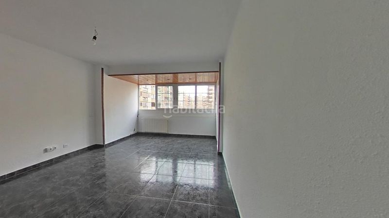 Foto b119b160-053c-4956-b093-c7cdc64c6946. Pis a La Verneda - La Pau Barcelona