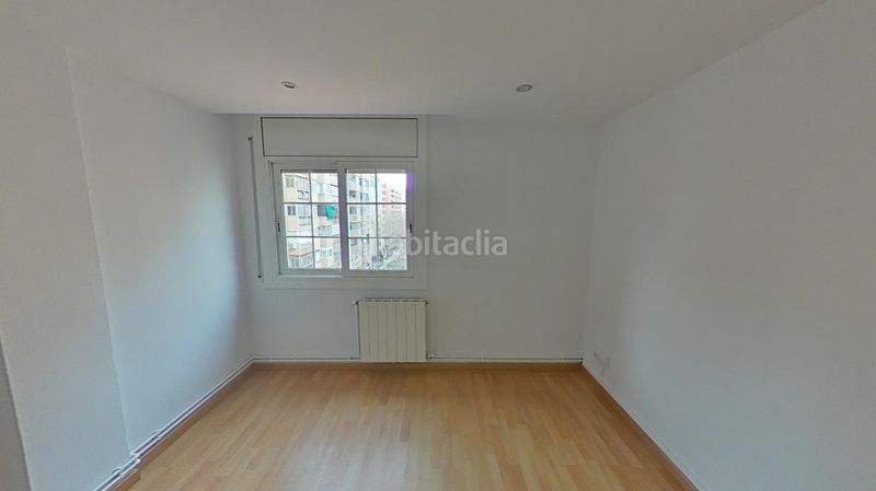 Foto c767e7de-77f3-4e03-a36a-b0717dacf608. Pis a La Verneda - La Pau Barcelona