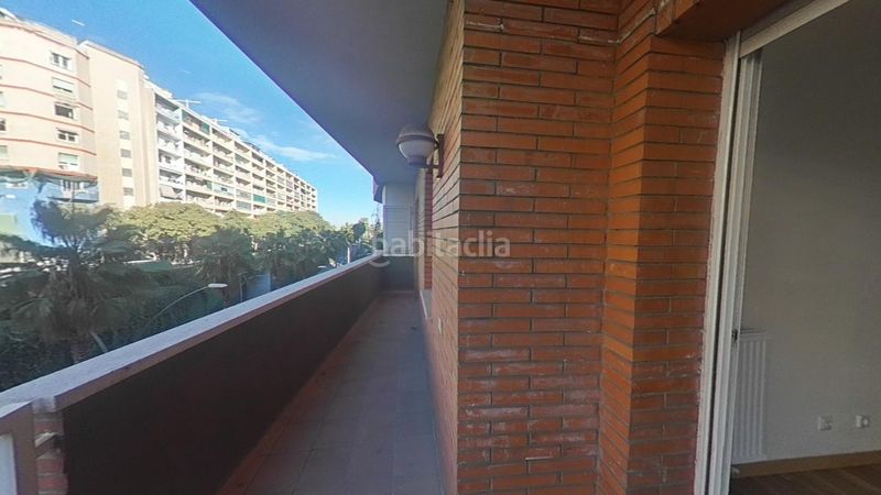 Foto f2c01f62-a6f8-48e7-a01e-d96dd7ce688f. Pis amb calefacció a Baix Guinardó Barcelona
